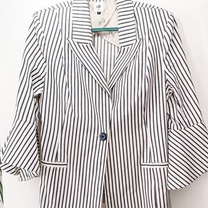 CAbi blazer size 16